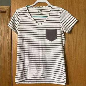 Womens striped gray and white tee